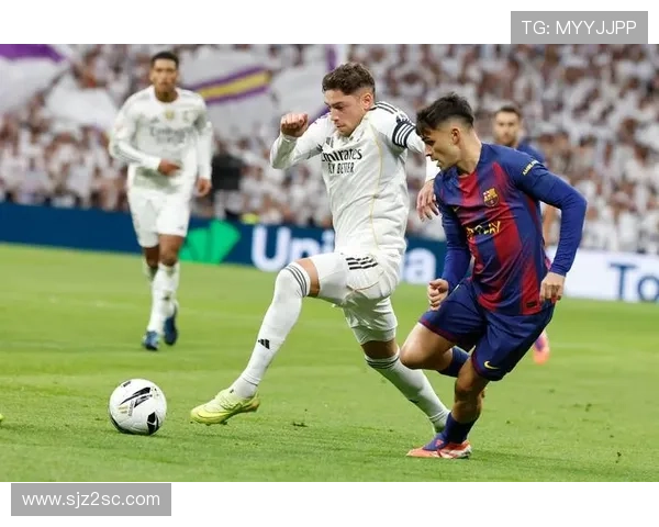 西甲豪门激战:皇马巴萨争夺新星 西甲豪门激战:皇马巴萨争夺新星